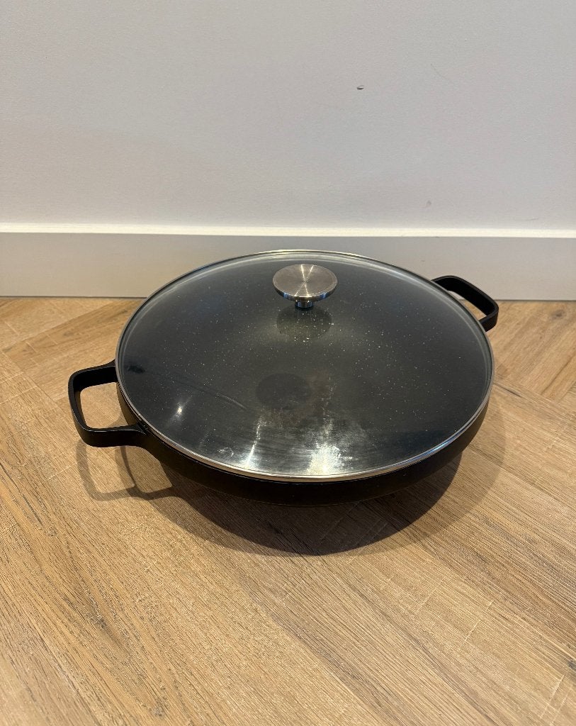 Gebruikt: BergHOFF Chinese wok pan 32cm inductie glas deksel, Huis en Inrichting, Keuken | Potten en Pannen, Gebruikt, Ophalen of Verzenden