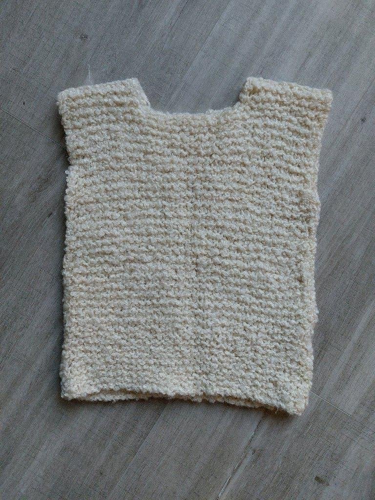 Leuke kinder slipover van zelfgesponnen schapenwol mt. 104, Ophalen of Verzenden, Zo goed als nieuw, Maat 104