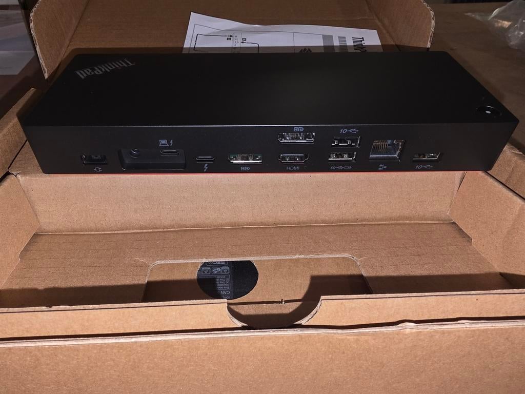 Lenovo ThinkPad Docking Station 40B00300EU - Nieuw, Computers en Software, Dockingstations, Nieuw, Ophalen of Verzenden, Lenovo