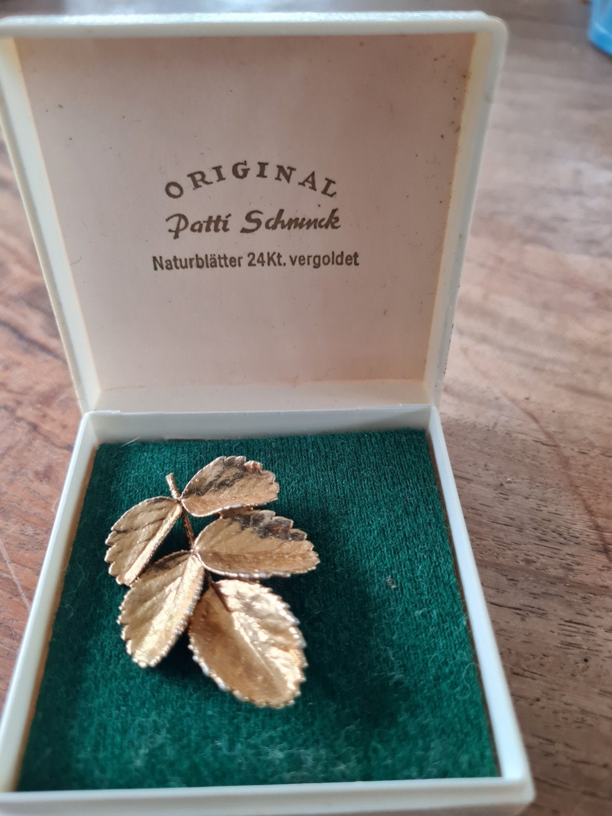 Originele Patti Schmuck 24kt vergulde broche, Sieraden, Tassen en Uiterlijk, Broches, 4 tot 7 cm, Nieuw, Ophalen of Verzenden