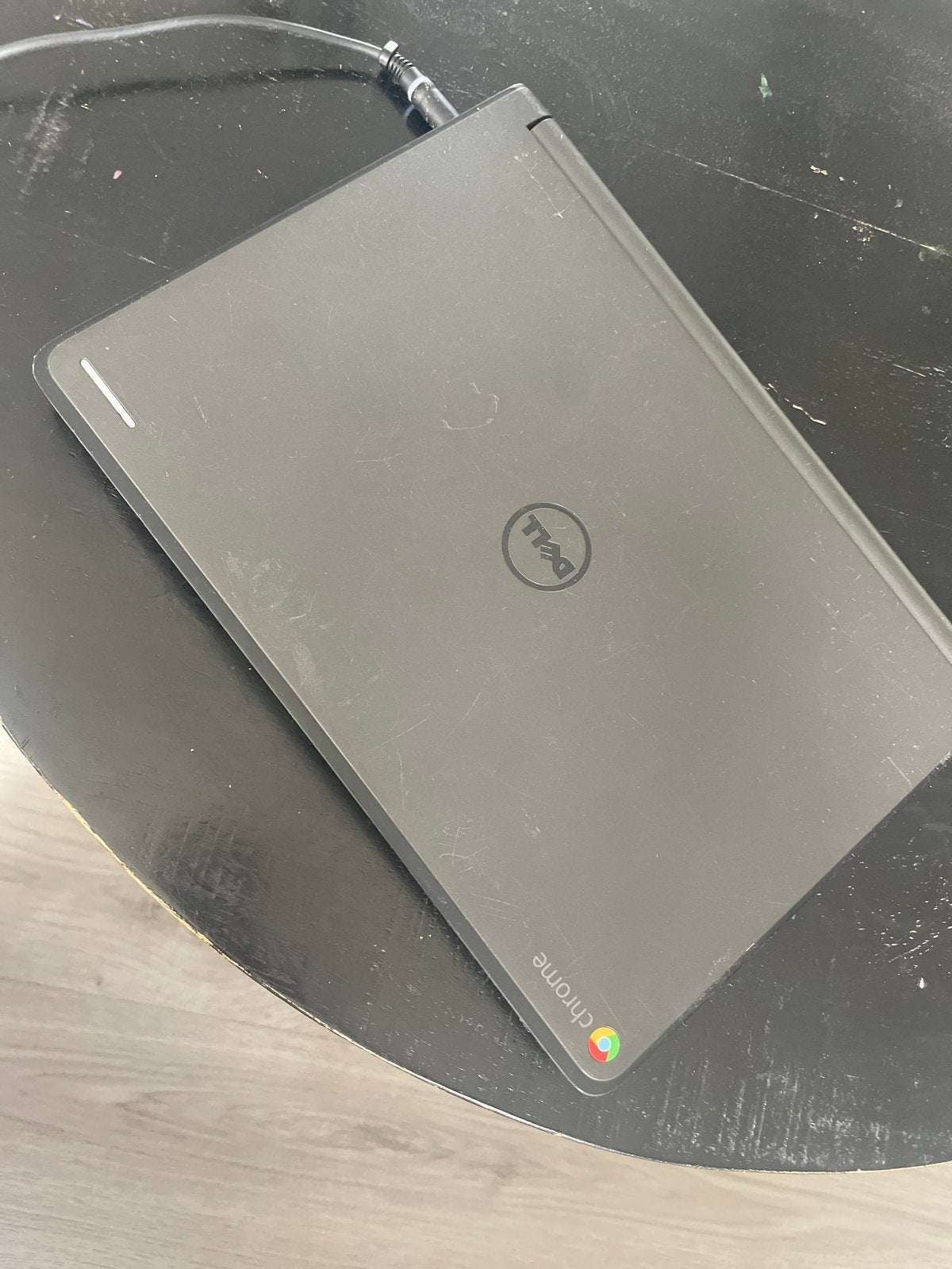 Oude Dell Chromebook defect met oplader, Computers en Software, Windows Laptops, Ophalen, Gebruikt, Minder dan 4 GB, Qwerty