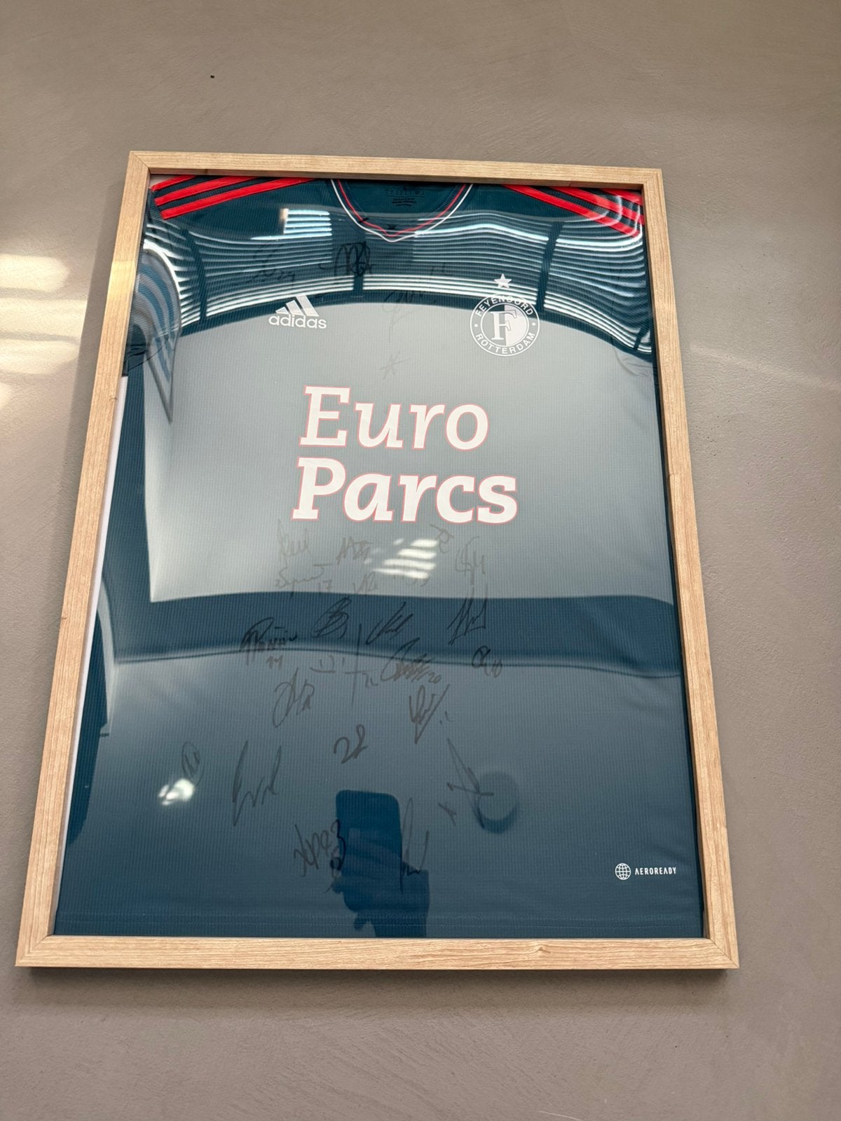 Kampioensjaar team gesigneerd Feyenoord shirt, Verzamelen, Ophalen of Verzenden, Nieuw, Feyenoord, Shirt