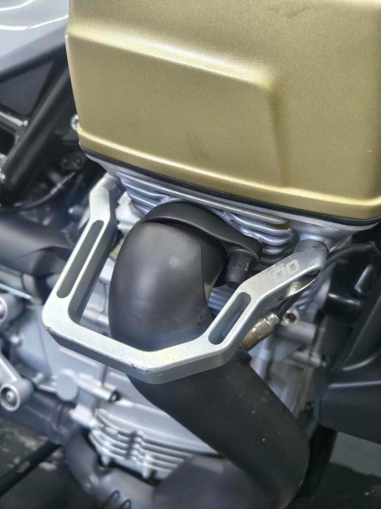 Moto Guzzi v100 cylinder val beugels, Ophalen of Verzenden