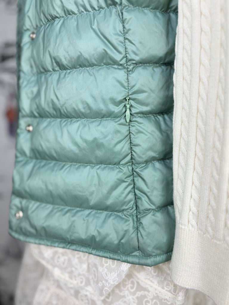 Moncler Liane meisjes dons bodywarmer jas maat 14 (340 euro), Kinderen en Baby's, Moncler EU, Zo goed als nieuw, Moncler, Customercare@moncler.com