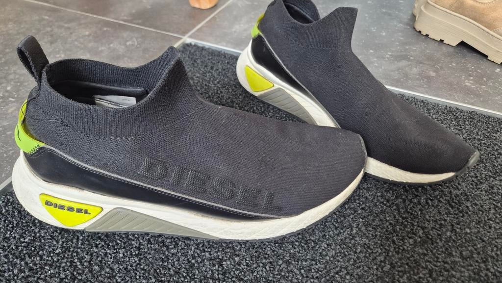 Diesel schoenen, bovenkant elastiek. Zwart, maat 43., Ophalen, Zwart