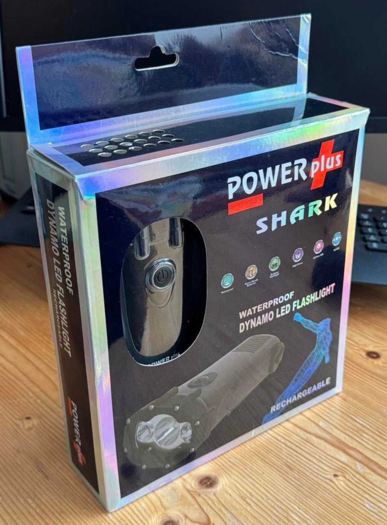 POWERplus Shark Waterdichte LED Dynamo zaklamp (NIEUW!), Ophalen of Verzenden, Zo goed als nieuw, Oplaadbaar