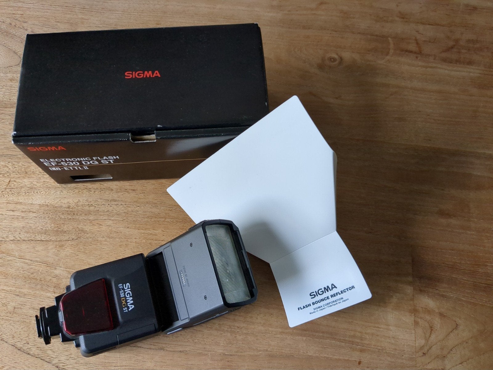 Sigma EF-530 DG ST Electronic Flash voor Canon, Sigma, Ophalen of Verzenden, Kantelbaar, Gebruikt