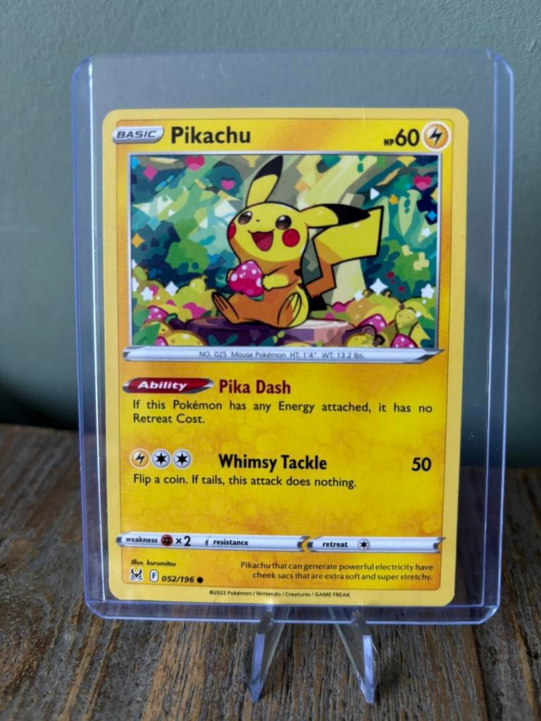 Pikachu 052/196 Lost Origin, Ophalen of Verzenden, Losse kaart