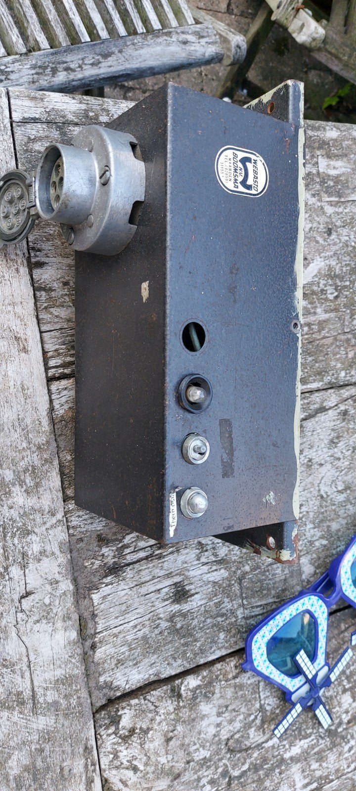 Vintage Elektrische Box met Schakelaars en Aansluiting, Ophalen of Verzenden