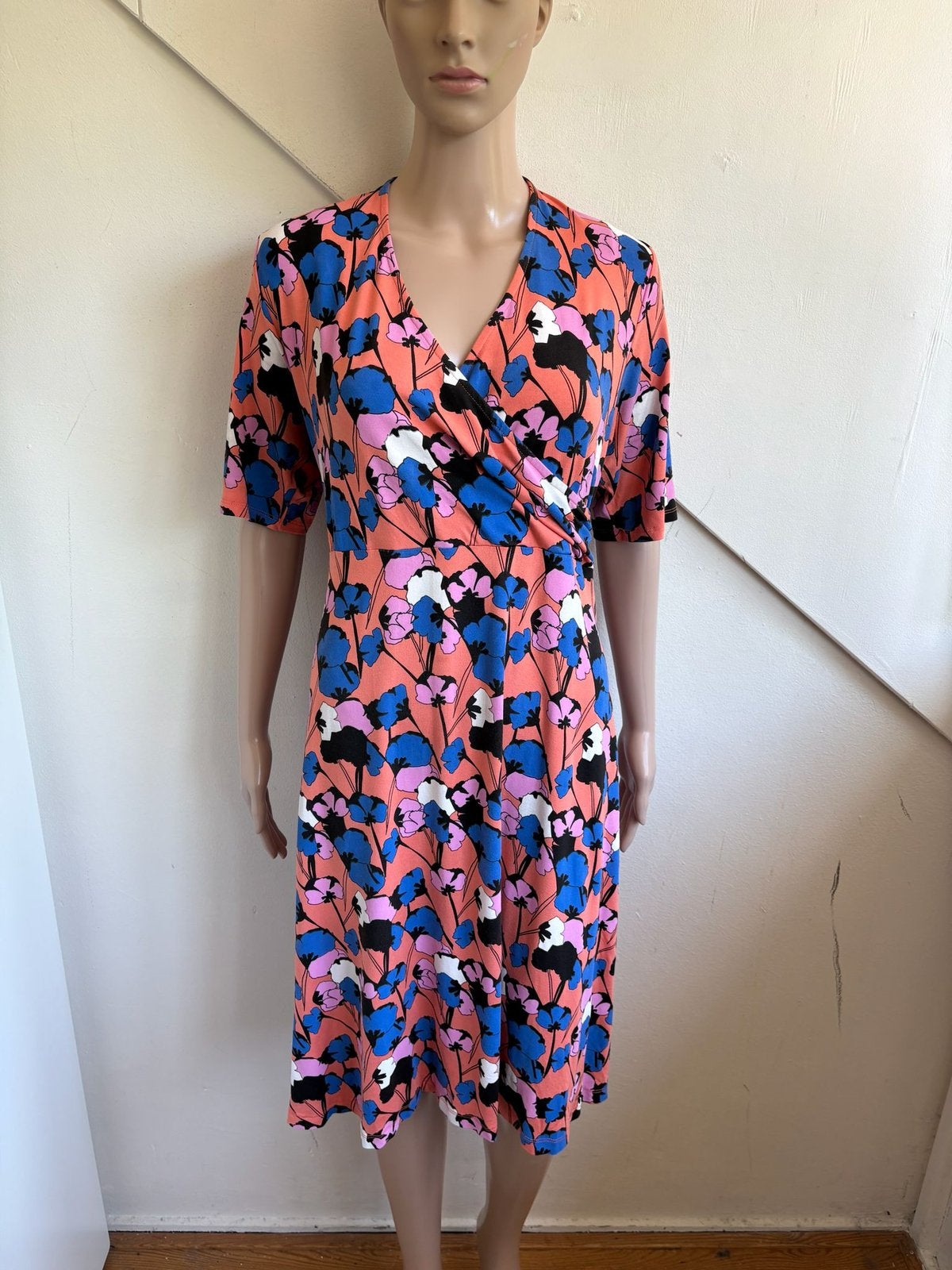 Zilch jurk overslagjurk maat L roze blauw oranje jurk, Kleding | Dames, Maat 42/44 (L), Ophalen of Verzenden, Zo goed als nieuw