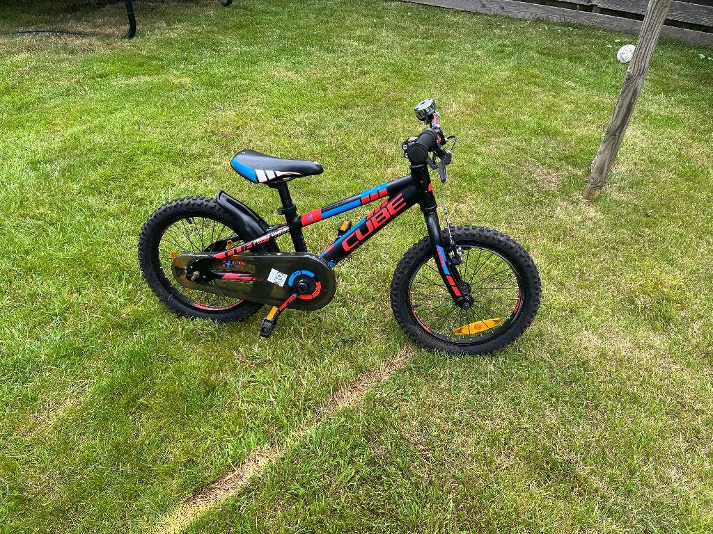Cube kinder fiets, Fietsen en Brommers, Fietsen | Kinderfietsjes, Ophalen, Terugtraprem, Cube, 16 tot 20 inch
