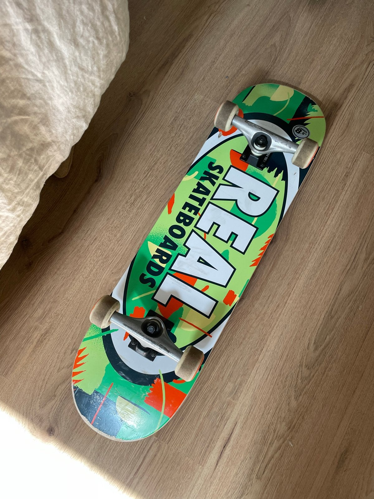 Skateboard, compleet, merk REAL, large (8.5”), Ophalen, Zo goed als nieuw, Skateboard