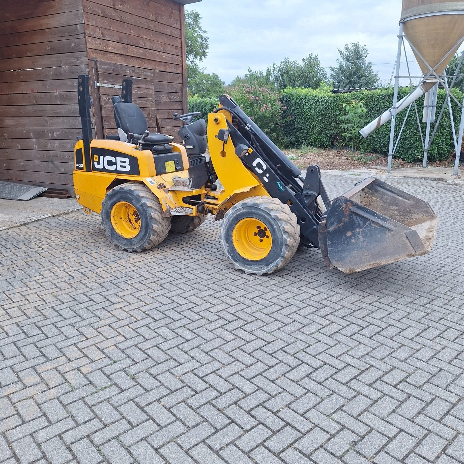 JCB 403 Wiellader met Shovel en Palletvorken, Ophalen, Wiellader of Shovel