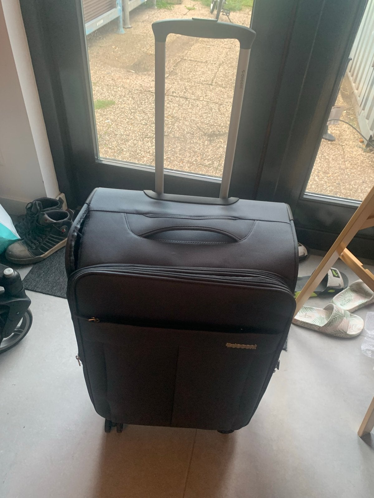 Decent Koffer - Zwart - Gebruikt met lichte schade, Sieraden, Tassen en Uiterlijk, Zacht kunststof, 35 tot 45 cm, Ophalen, 60 tot 70 cm