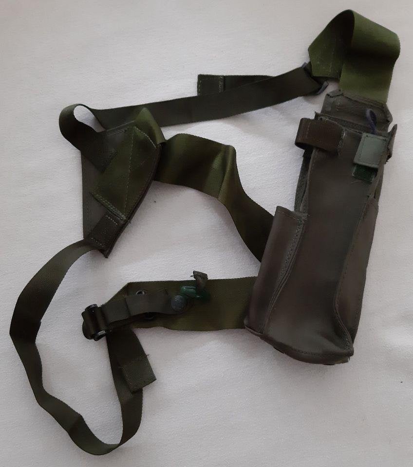 RACAL PRM4720A Militaire originele portofoon tasjes., Ophalen of Verzenden, Nieuw, 15 km of meer, Toebehoren