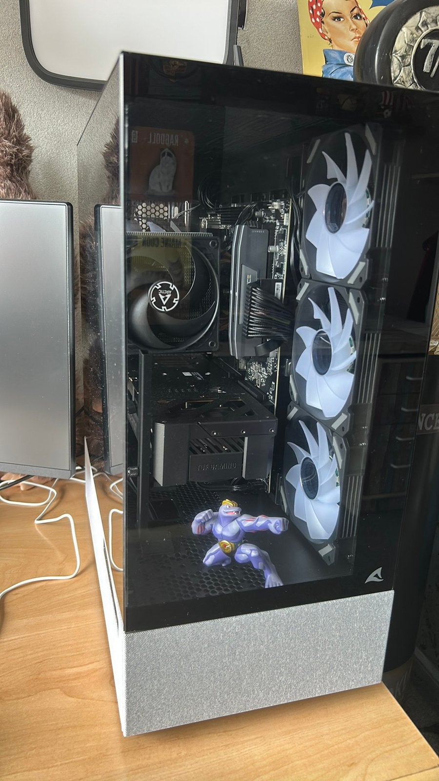 Game/stream PC, Ophalen, Zo goed als nieuw, 4 Ghz of meer
