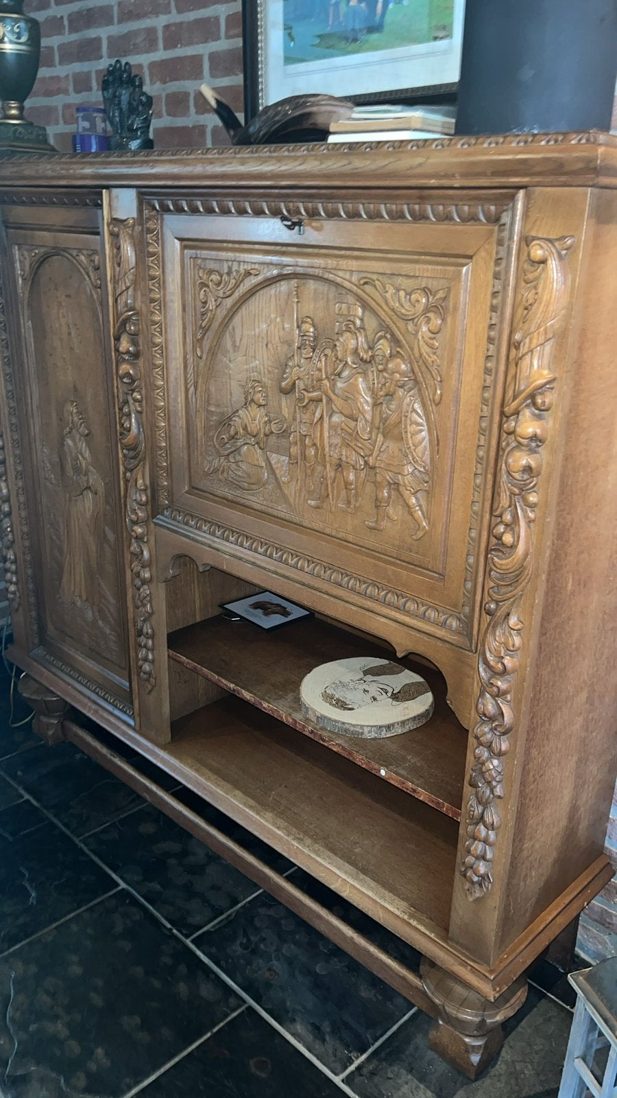 Brocante kastje, Ophalen