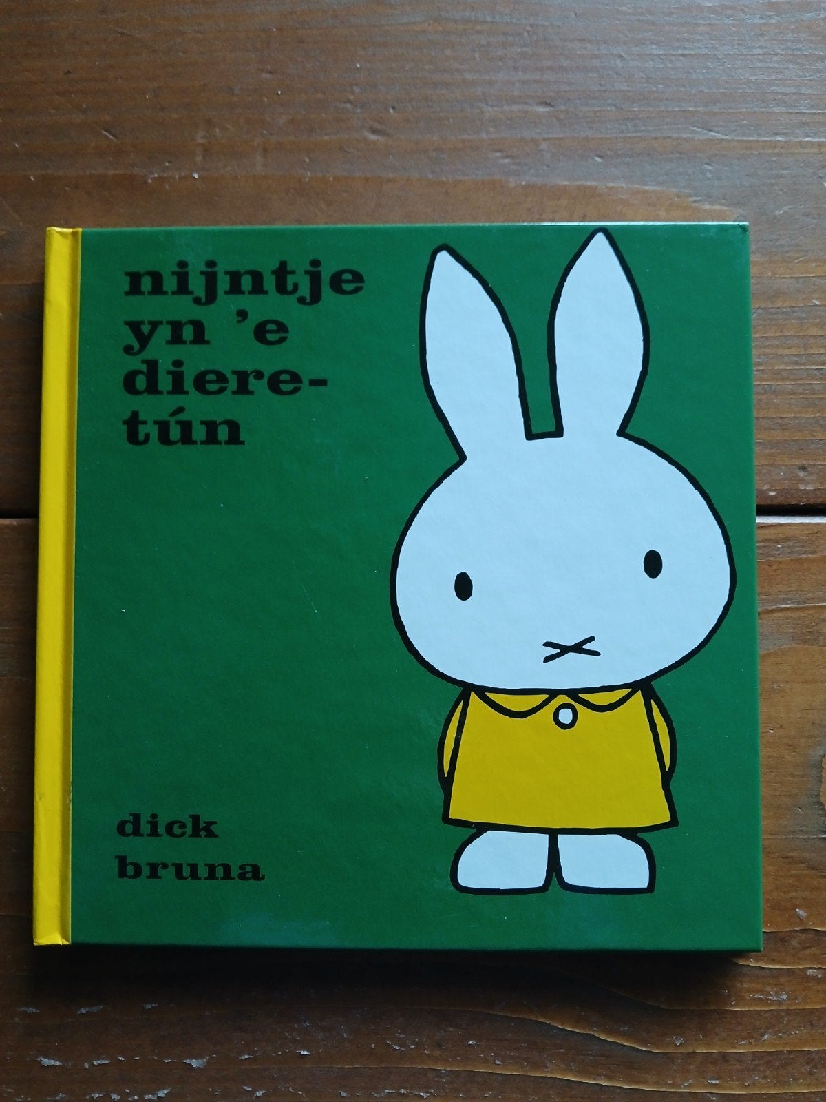 Nijntje yn 'e dieretún - Dick Bruna (Fries), Jongen of Meisje, Nieuw, Ophalen of Verzenden, Voorleesboek