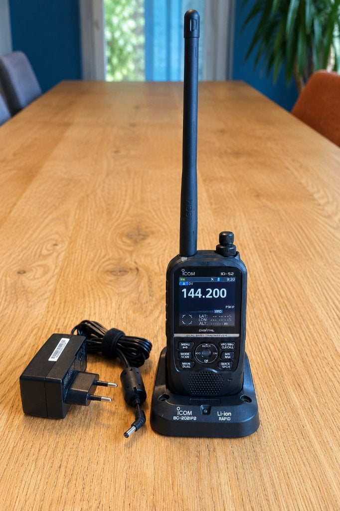 Icom ID-52E Handheld  VHF/UHF Tranveiver, Telecommunicatie, Ophalen of Verzenden, Zo goed als nieuw, Zender en Ontvanger