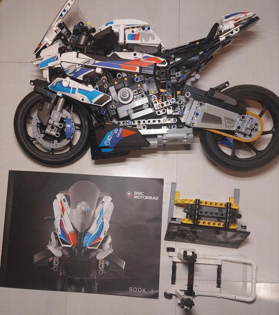 Lego technic bmw m1000rr helemaal compleet lees beschrijving, Verzenden, Lego, Zo goed als nieuw, Complete set