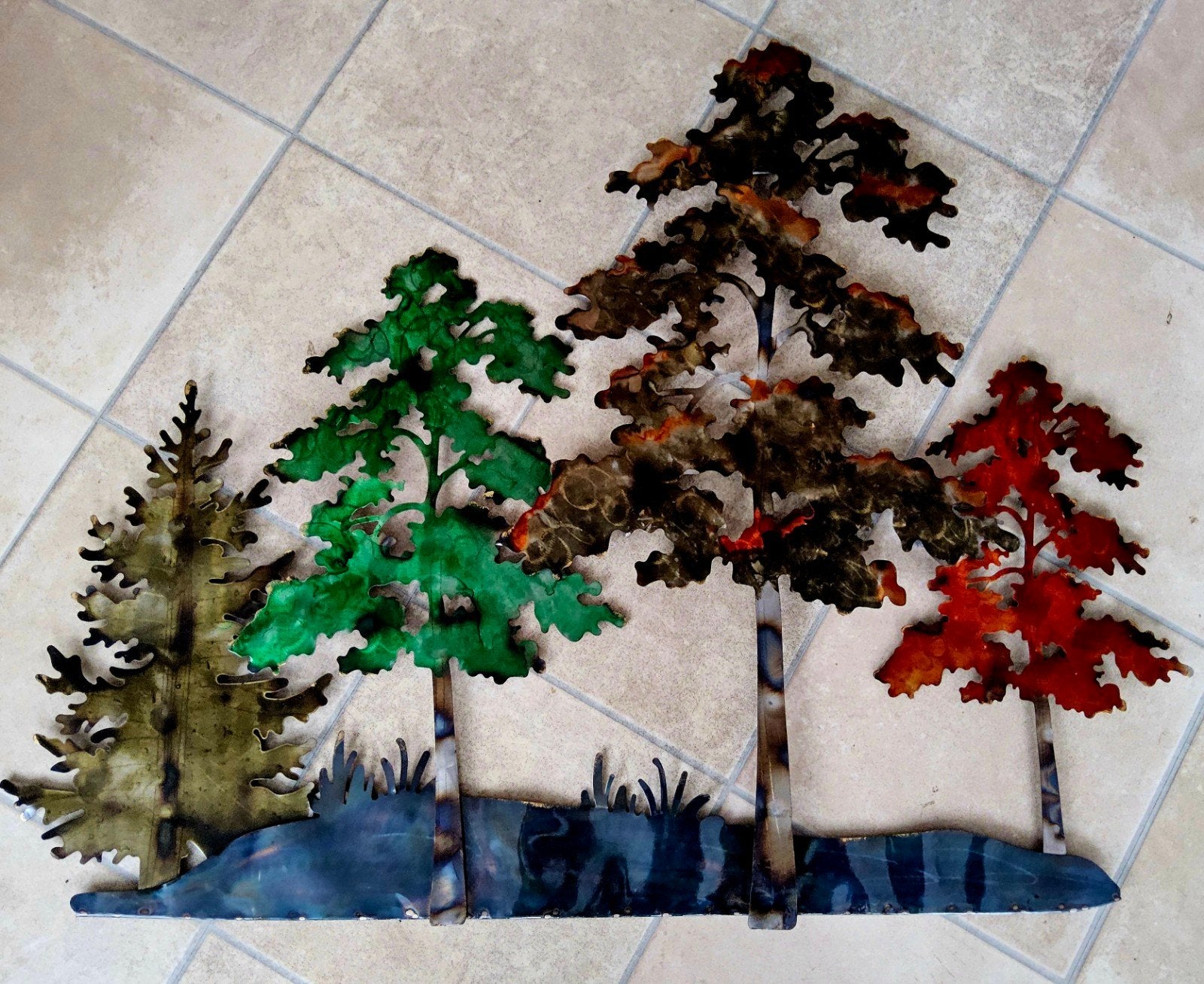 Prachtige metalen wanddecoratie met kleurrijke bomen, Ophalen, Metaal, 80 cm, Meerkleurig
