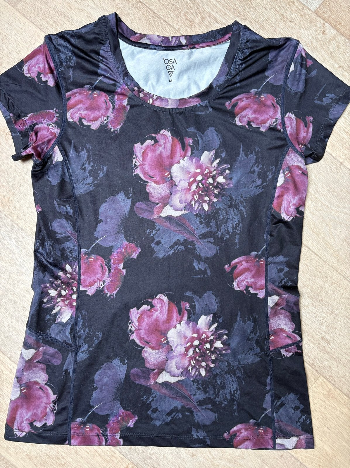 Osaga sportshirt met bloemenprint - Maat M roze zwart grijs, Maat 38/40 (M), Paars, Overige typen, Ophalen of Verzenden