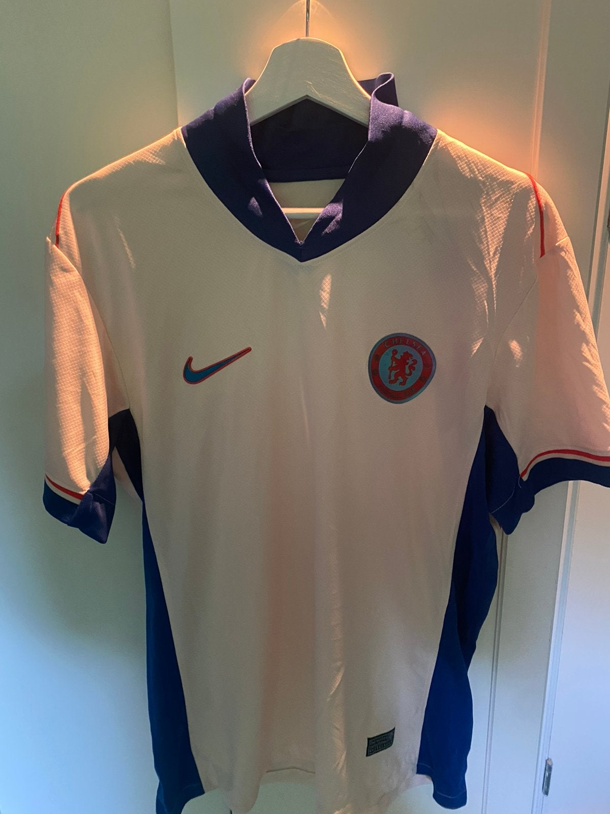 Nike Chelsea voetbalshirt 2024/2025 maat L, Maat L, Ophalen of Verzenden, Zo goed als nieuw, Shirt