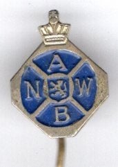 ANWB kleine kroon blauw op zilverkl speldje ( X_046), Verzamelen, Ophalen of Verzenden, Zo goed als nieuw, Transport, Speldje of Pin