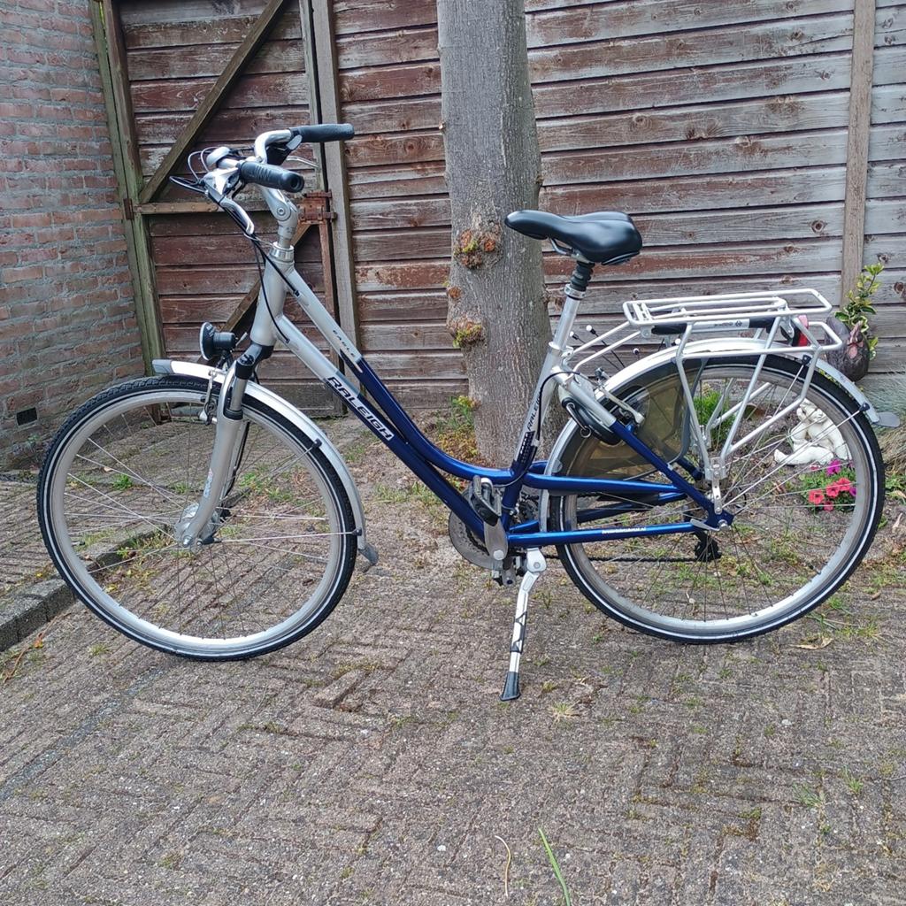 Raleigh dames fiets.  56 inch, 53 tot 56 cm, Ophalen, Gebruikt, Overige merken