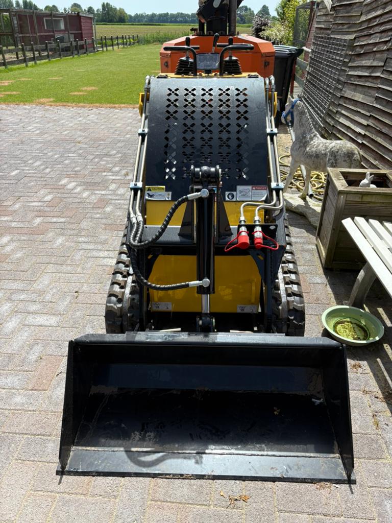 Rups schovel bj 2025 kleur geel nieuw, Zakelijke goederen, Machines en Bouw | Kranen en Graafmachines, Ophalen, Wiellader of Shovel