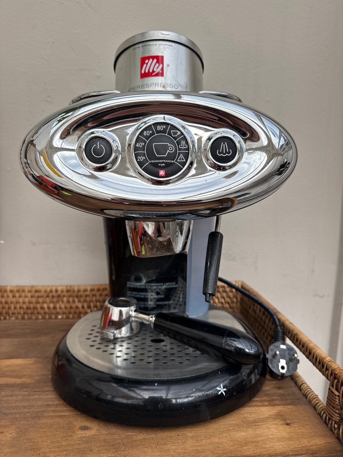 Illy FrancisFrancis! X7.1 Iperespresso Espressomachine, Ophalen, Espresso apparaat, Zo goed als nieuw, 1 kopje