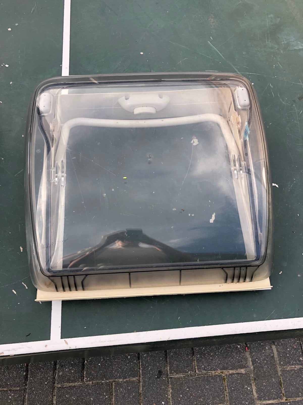 Dakluik voor caravan of camper  40 x 40, Ophalen, ., ., Info@arob.nl