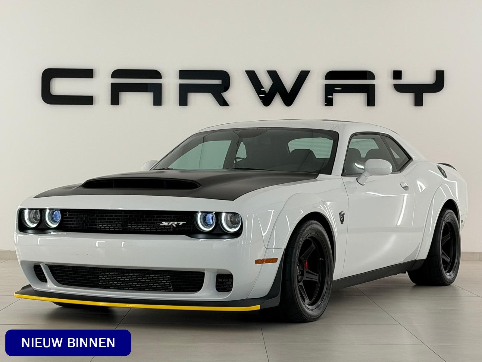 Dodge Challenger Demon 2.3SEC 840pk Collector (bj 2018), Auto's, Automaat, Stof, Gebruikt, 4 stoelen