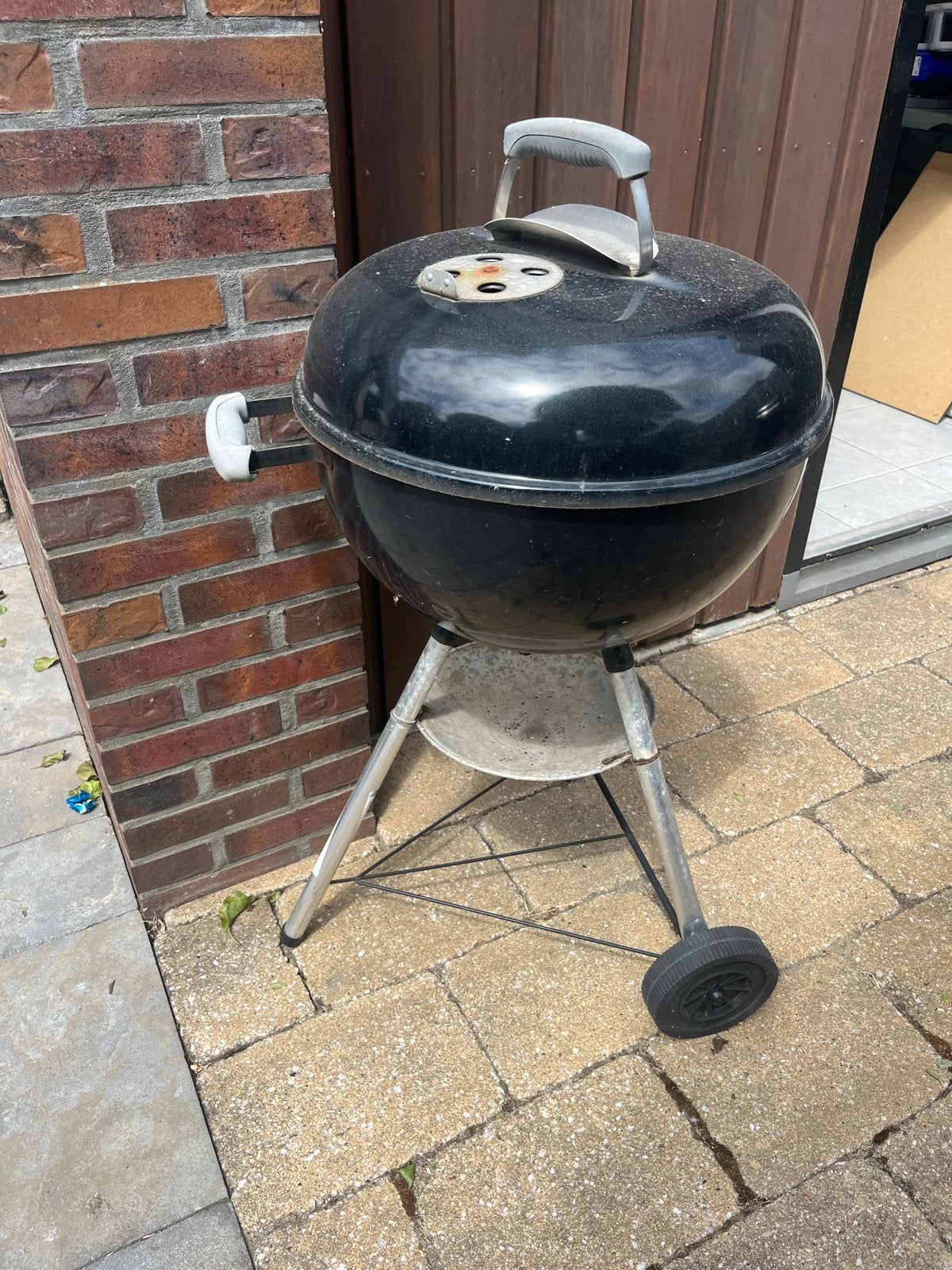 Weber Houtskoolbarbecue, Ophalen, Gebruikt