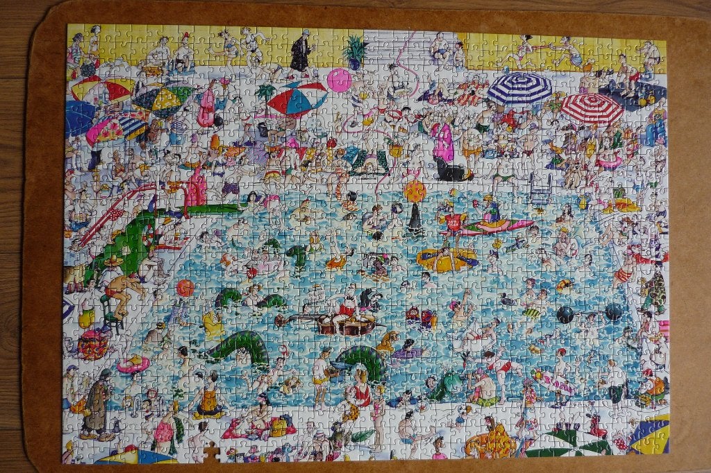 Heye Blachon '' HAPPY POOL '' + Poster 1000 -1 kantstukje., Ophalen, 500 t/m 1500 stukjes, Gebruikt, Legpuzzel