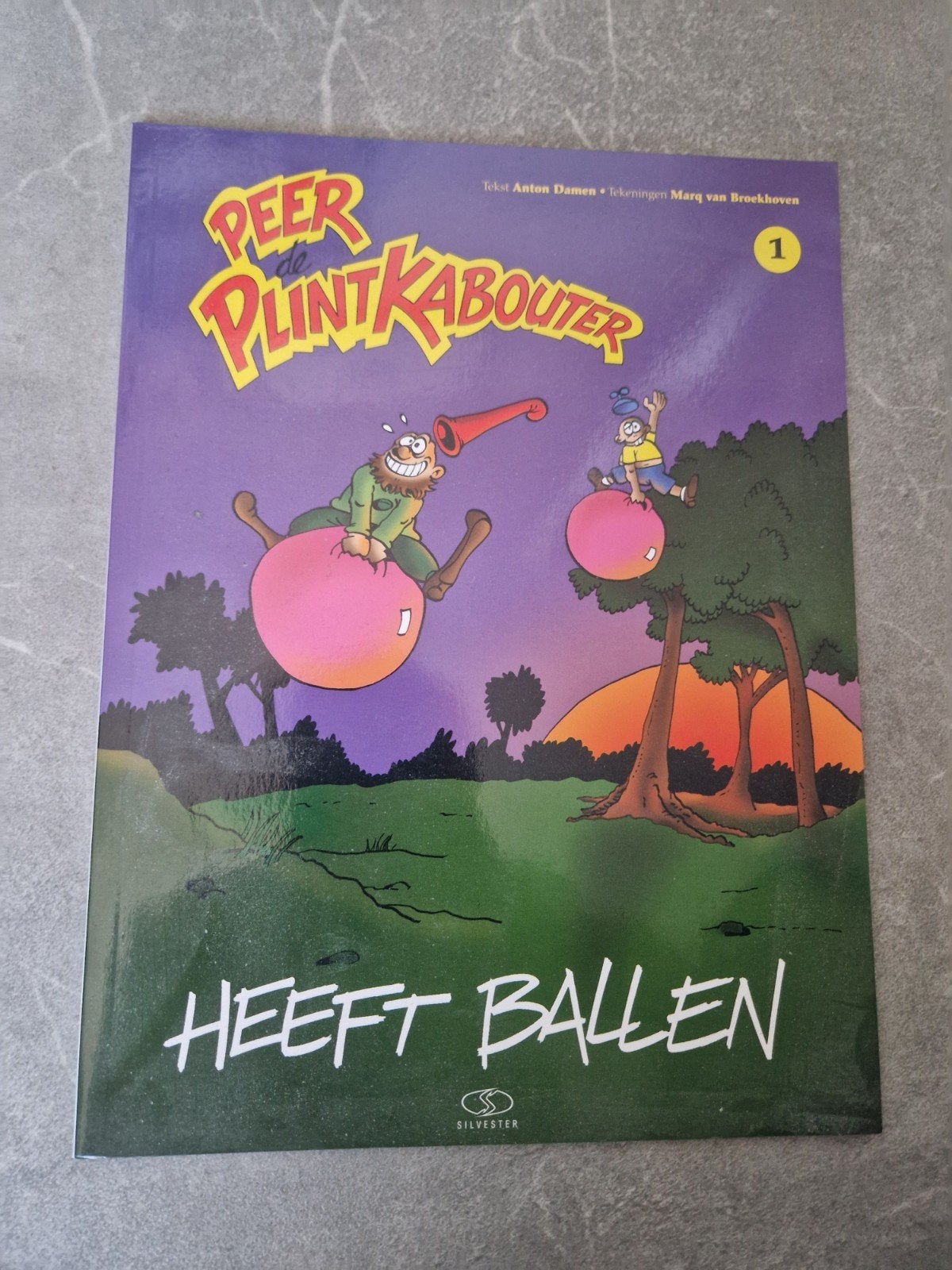 Peer de Plintkabouter: Heeft Ballen (1e druk met tekening), Eén stripboek, Ophalen of Verzenden, Zo goed als nieuw, Anton Damen, Marq van Broekhoven
