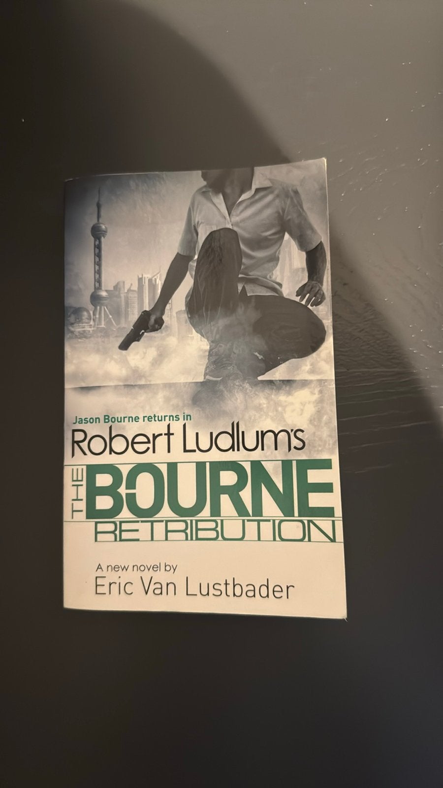 Robert Ludlum’s The bourne Retribution, Ophalen of Verzenden, Gelezen, Nederland