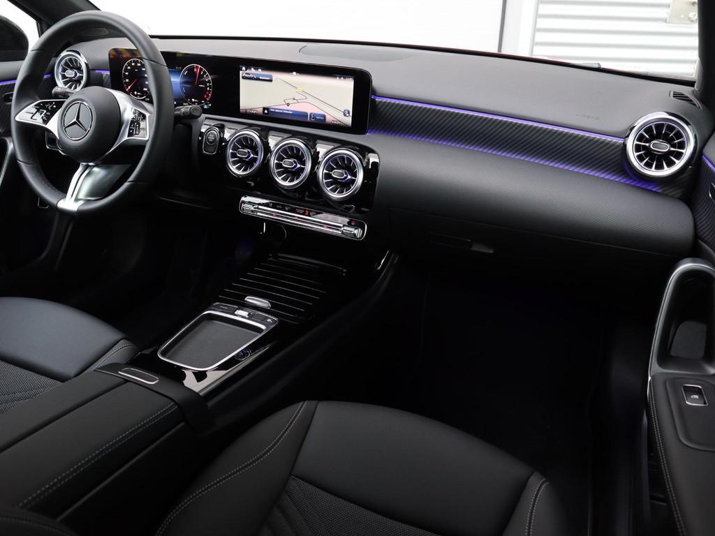 Mercedes-Benz A-klasse 250 e Star Edition Luxury Line, 16 kWh, Leder en Stof, Bedrijf, Hybride Elektrisch/Benzine