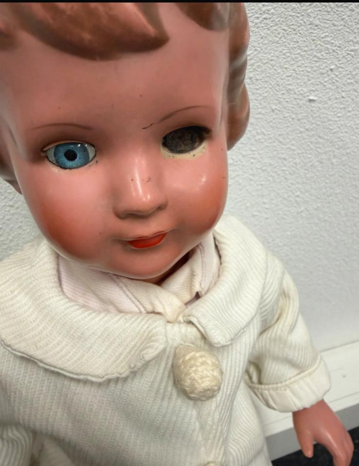 Vintage Babypop met uniek oogdetail - verzamelobject, Ophalen of Verzenden, Gebruikt, Babypop