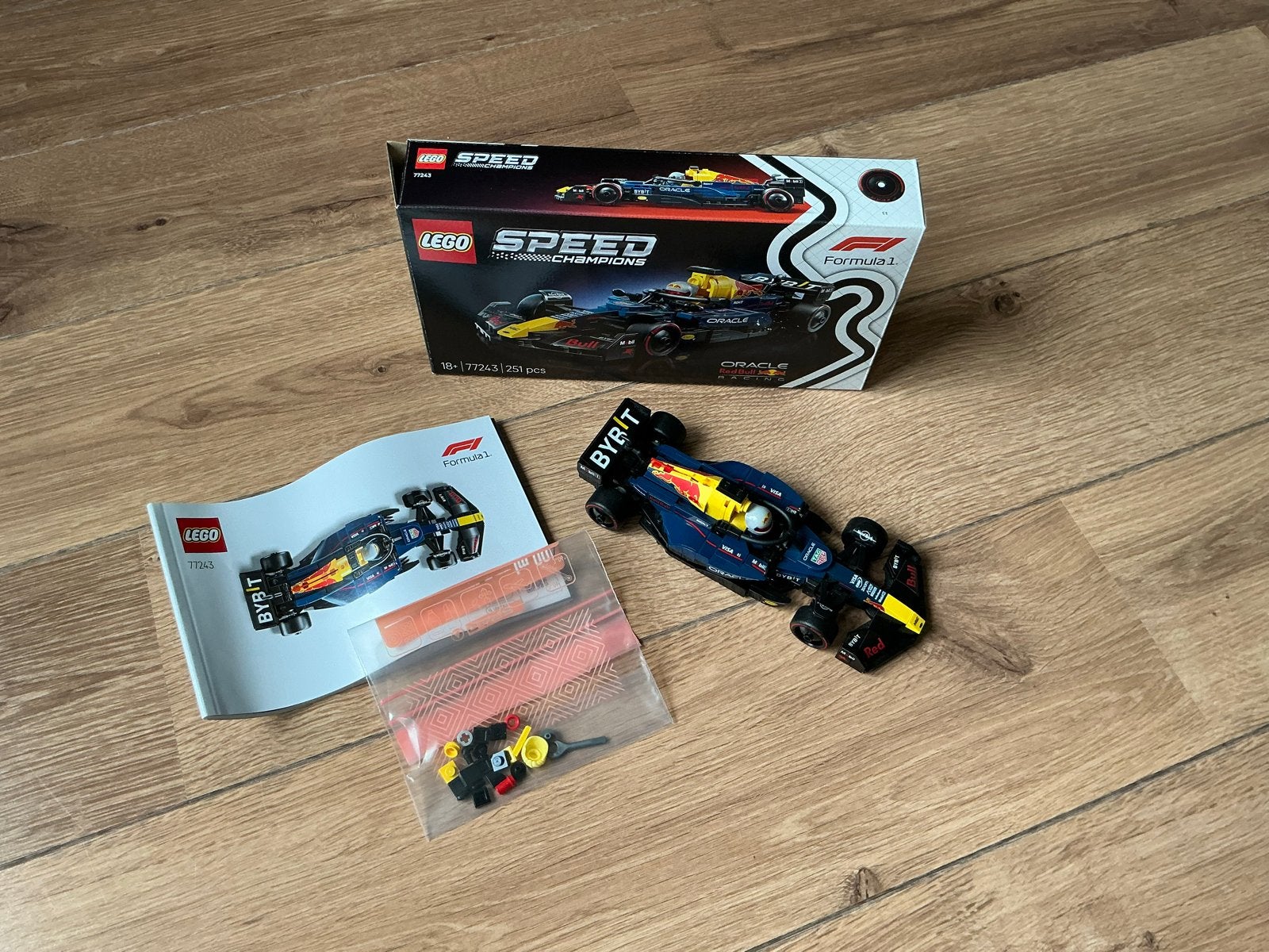 LEGO Speed Champions Red Bull Racing RB18 Formule 1, Ophalen of Verzenden, Zo goed als nieuw
