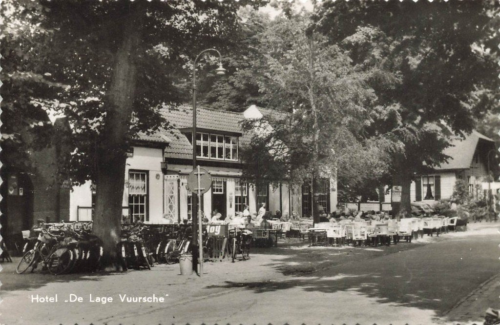 Hotel De Lage Vuursche, Ophalen of Verzenden, 1940 tot 1960, Gelopen, Utrecht