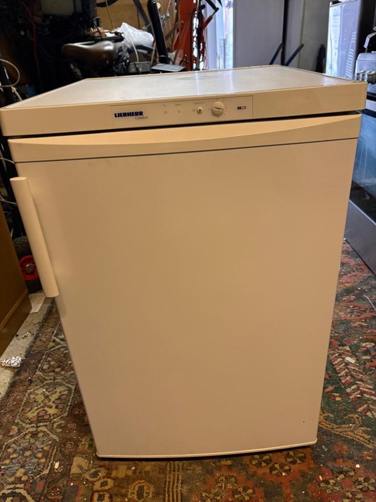 Liebherr diepvriezer classe A ken eventueel bezorgd worden., Minder dan 85 cm, Minder dan 60 cm, Zo goed als nieuw, Energieklasse A of zuiniger