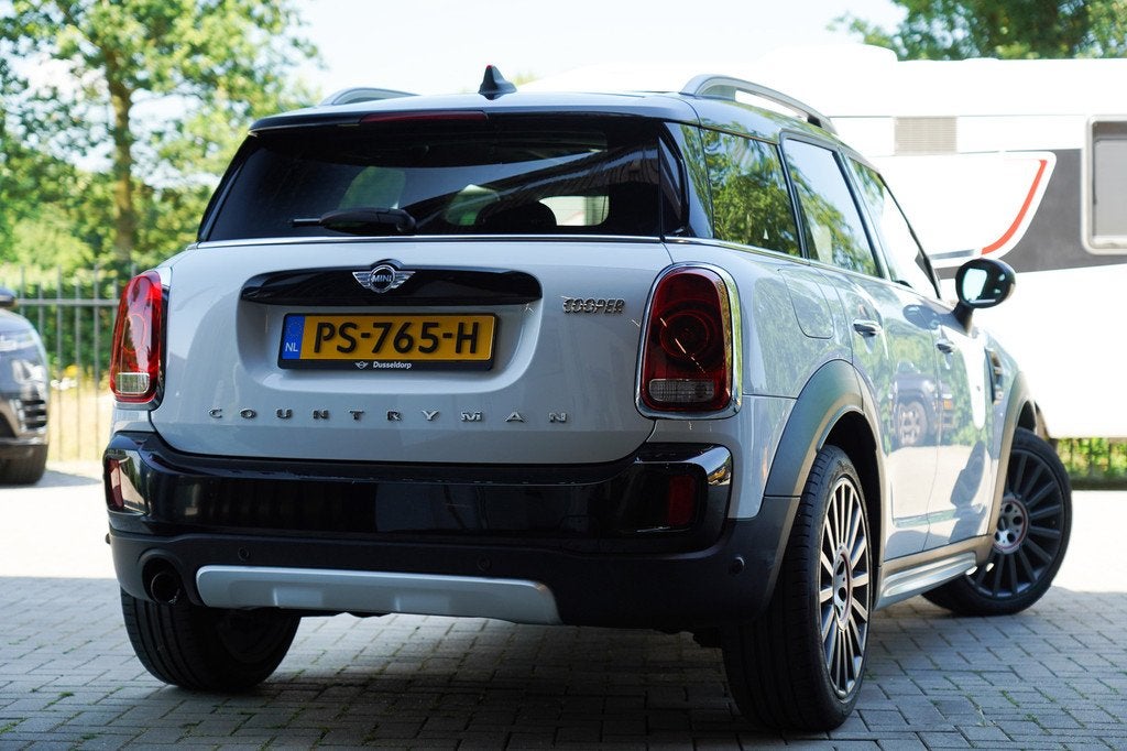 Mini Countryman 1.5 Cooper Chili LED/PANO/HARMANKARDON/LEER/, Auto's, Mini, 136 pk, Gebruikt, Countryman, 715 kg