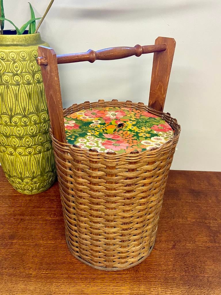 Vintage naaimand retro rotan opbergmand 60/70 paasmand, Ophalen, Mand, Rond, Zo goed als nieuw