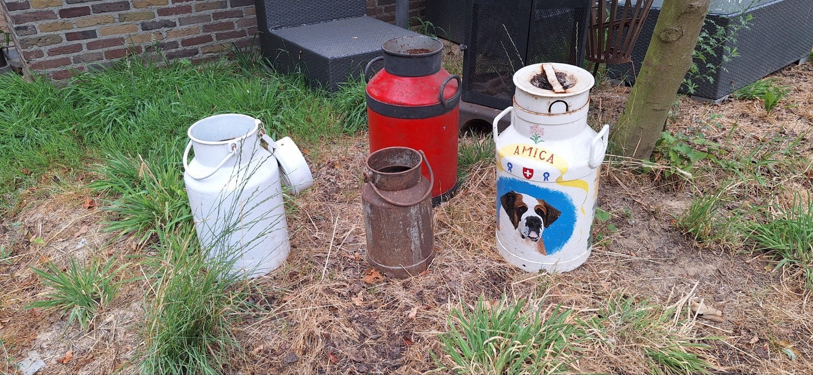 4 oude melkbussen, Ophalen, Gebruikt