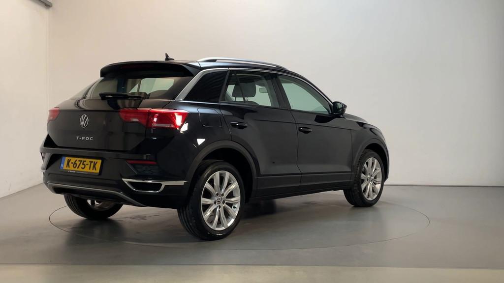 Volkswagen T-Roc 1.0 TSI Style App-Connect DAB+ Adaptive Cru, Voorwielaandrijving, Stof, Gebruikt, Zwart
