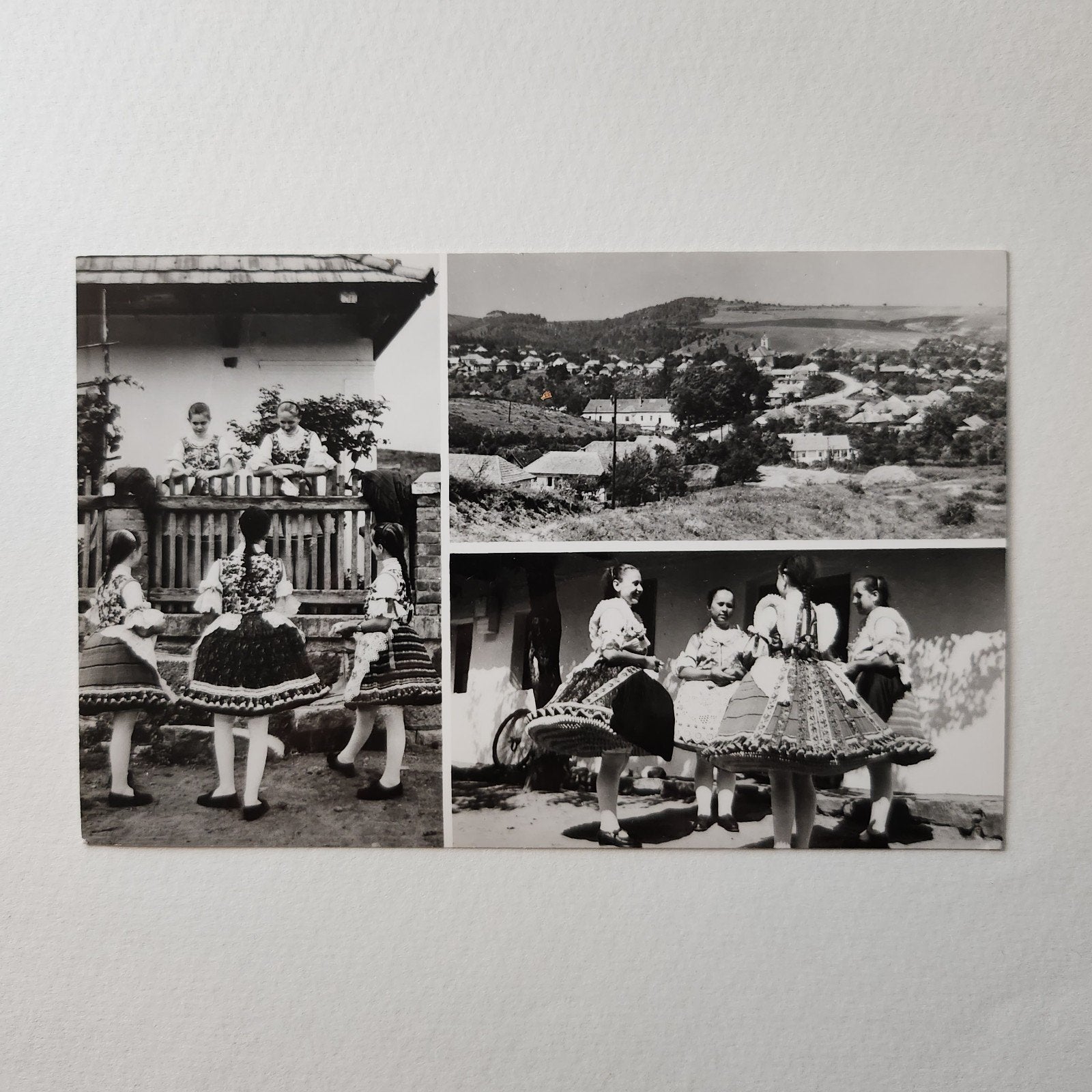 Echte foto kaart Hongaarse klederdracht - Euják, Verzenden, 1960 tot 1980, Ongelopen, Overig Europa