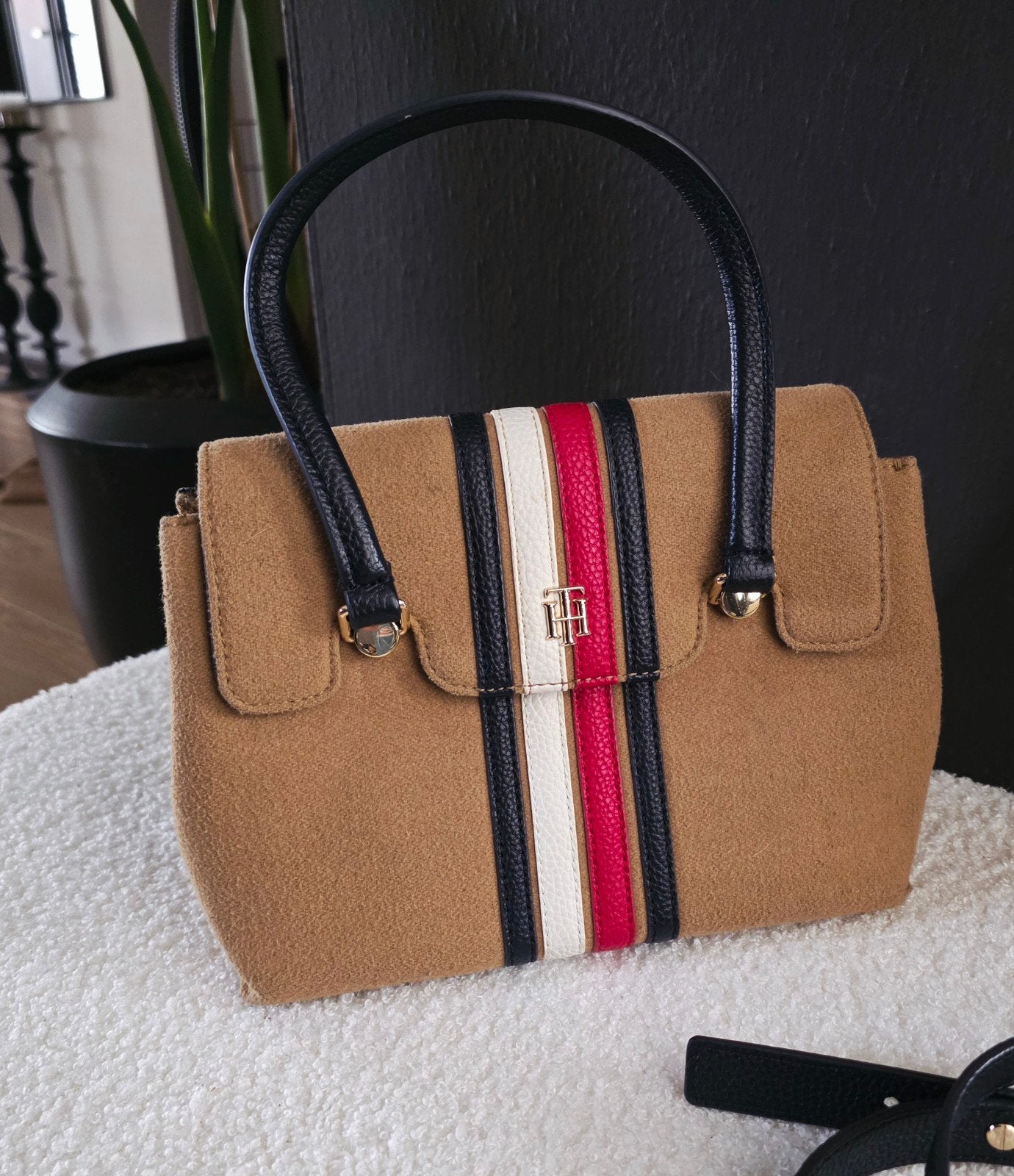 Tommy Hilfiger handtas nieuwstaat, Ophalen, Zo goed als nieuw, Bruin, Handtas