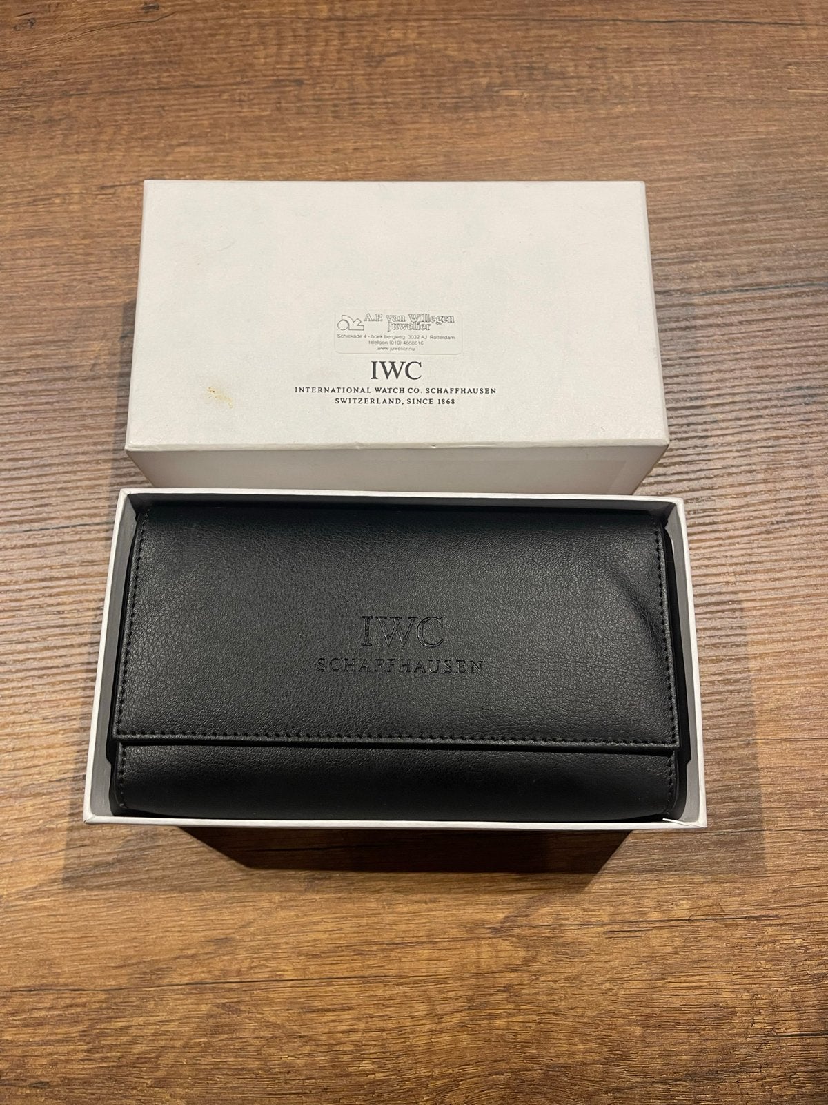 IWC Schaffhausen horlogeetui voor 3 horloges, Zwart, Minder dan 40 cm, Minder dan 35 cm, Zo goed als nieuw