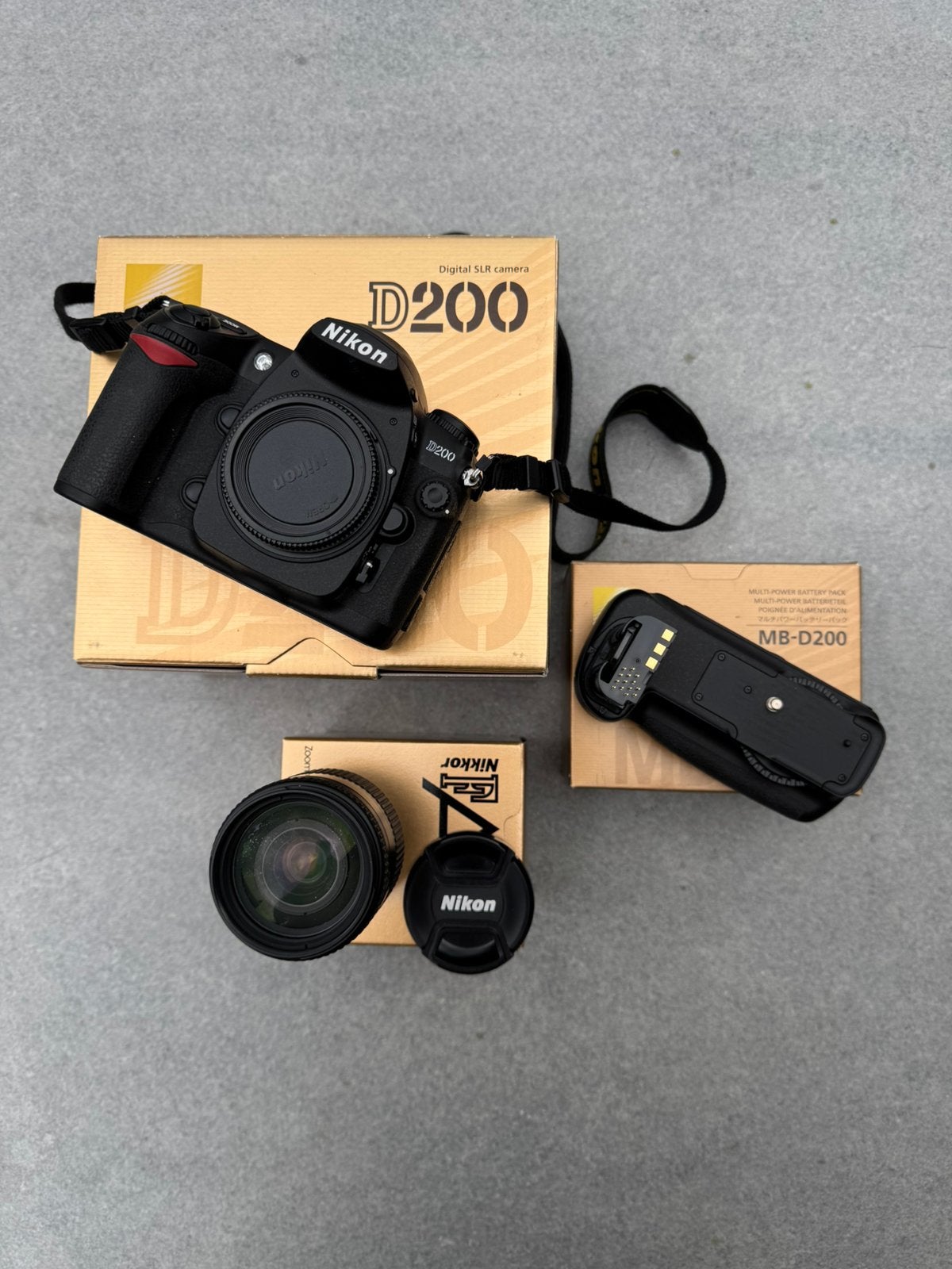 Nikon D200 + Lens + Powerpack, Spiegelreflex, Ophalen of Verzenden, Zo goed als nieuw, Nikon